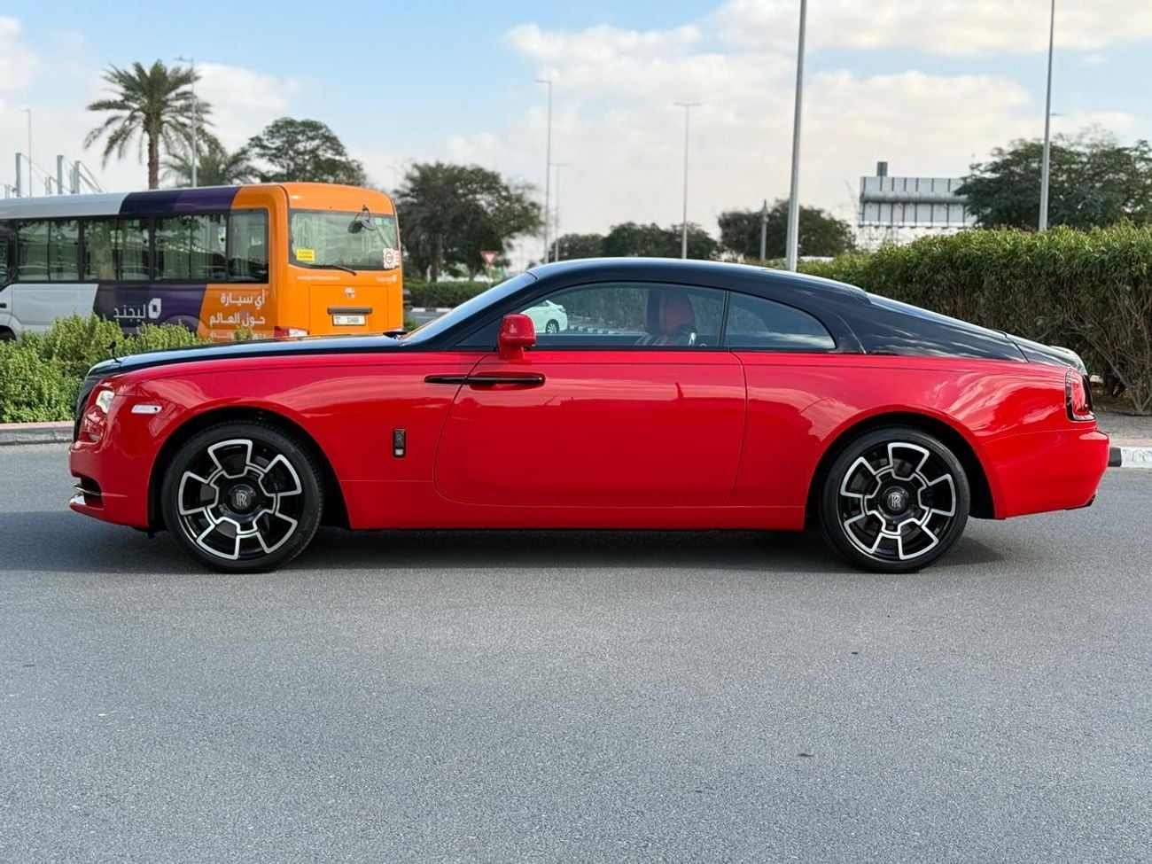 Rolls-Royce Wraith 2017 ROLLS ROYCE WRAITH BLACK BADGE GCC SPECS