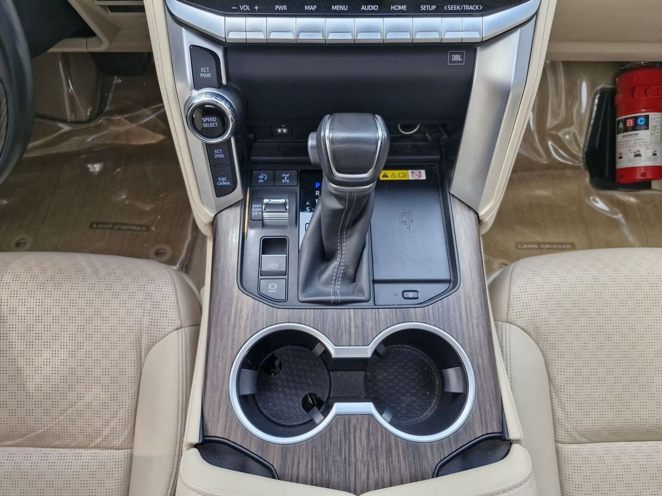 تويوتا لاند كروزر VXR 4.0L