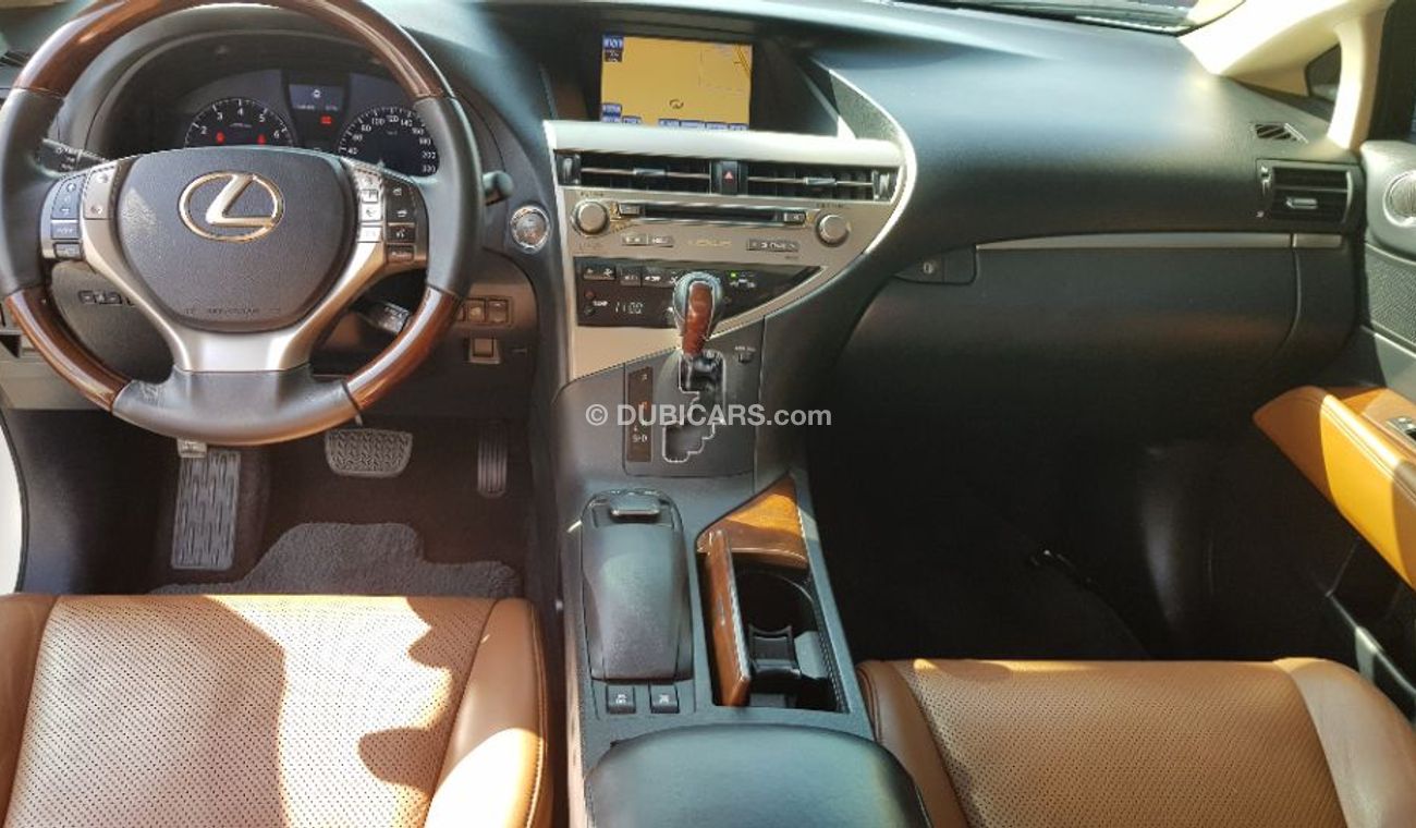 Lexus RX350 2013 model Full options panorama roof Gcc specs