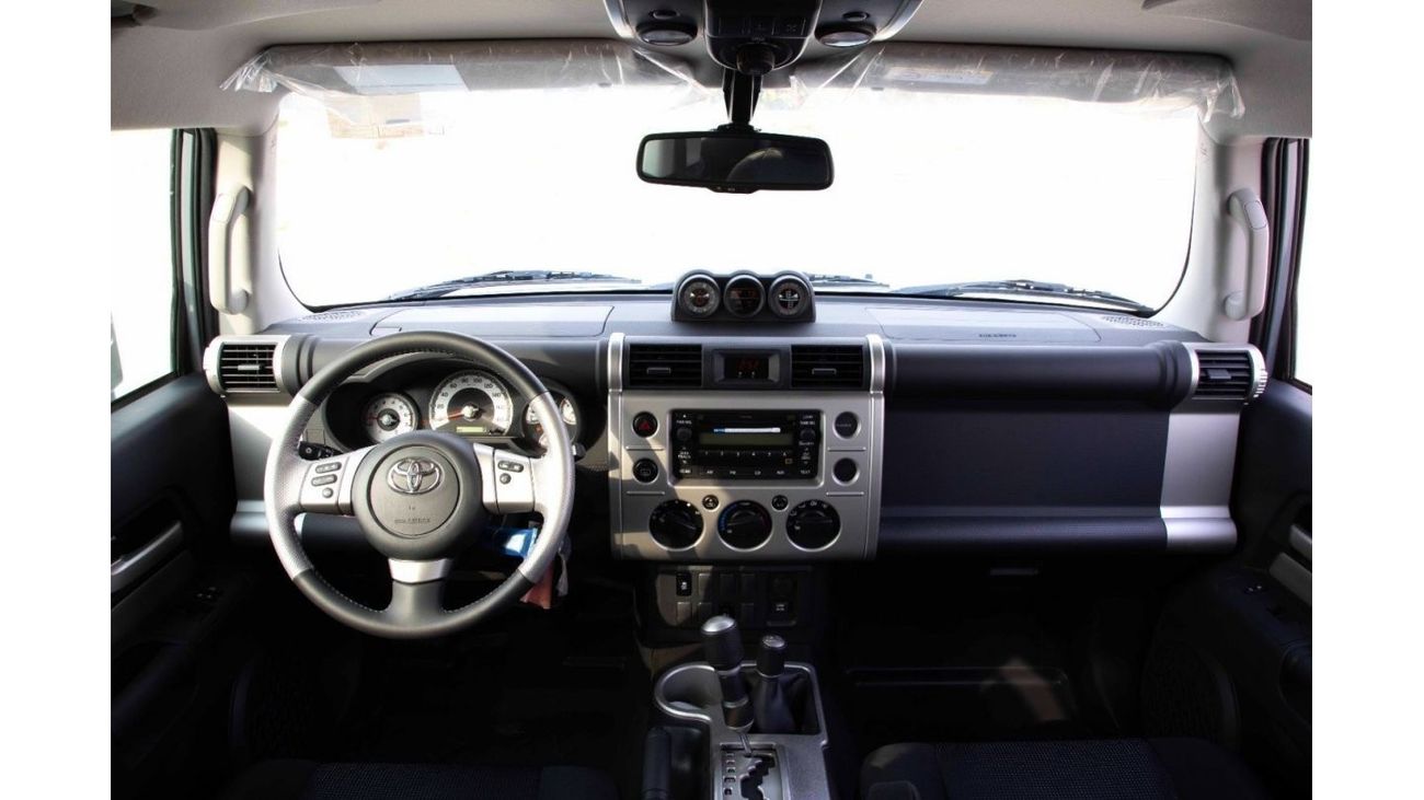 Toyota FJ Cruiser 2023 Toyota FJ Cruiser 4.0 Xtreme V 2 Air Bag - Grey inside Grey | Export Only