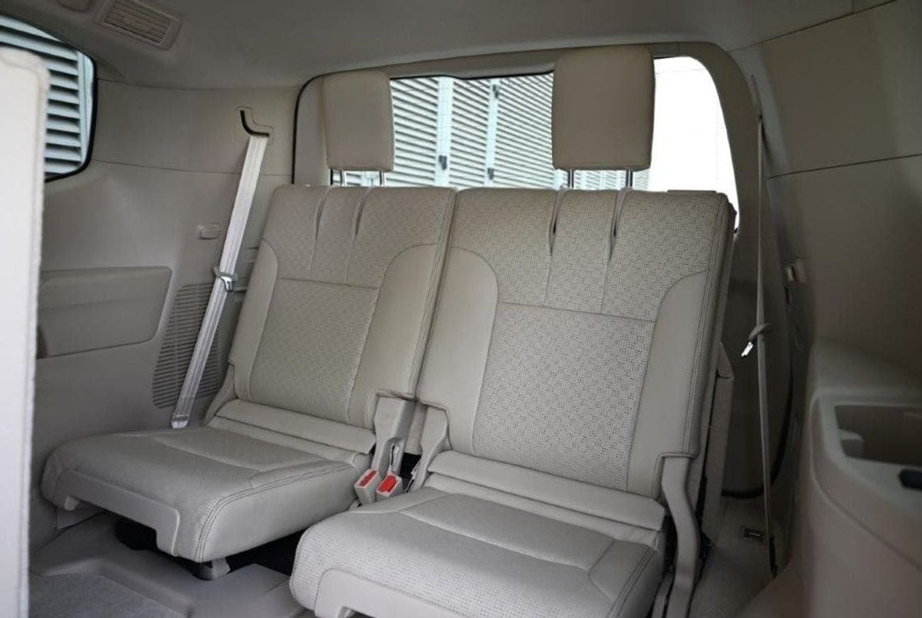 Toyota Land Cruiser GXR 3.3L DIESEL 7 SEATER AUTOMATIC BLACK EDITION