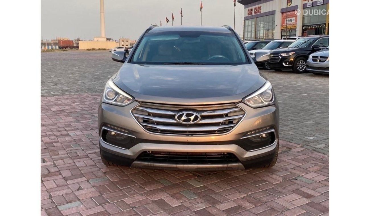 Hyundai Santa Fe GLS Hyundai Santa Fe Sport model 2018 in excellent condition inside and outside and with a warranty