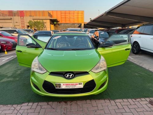 Hyundai Veloster panoramic sunroof, first owner, two keys
