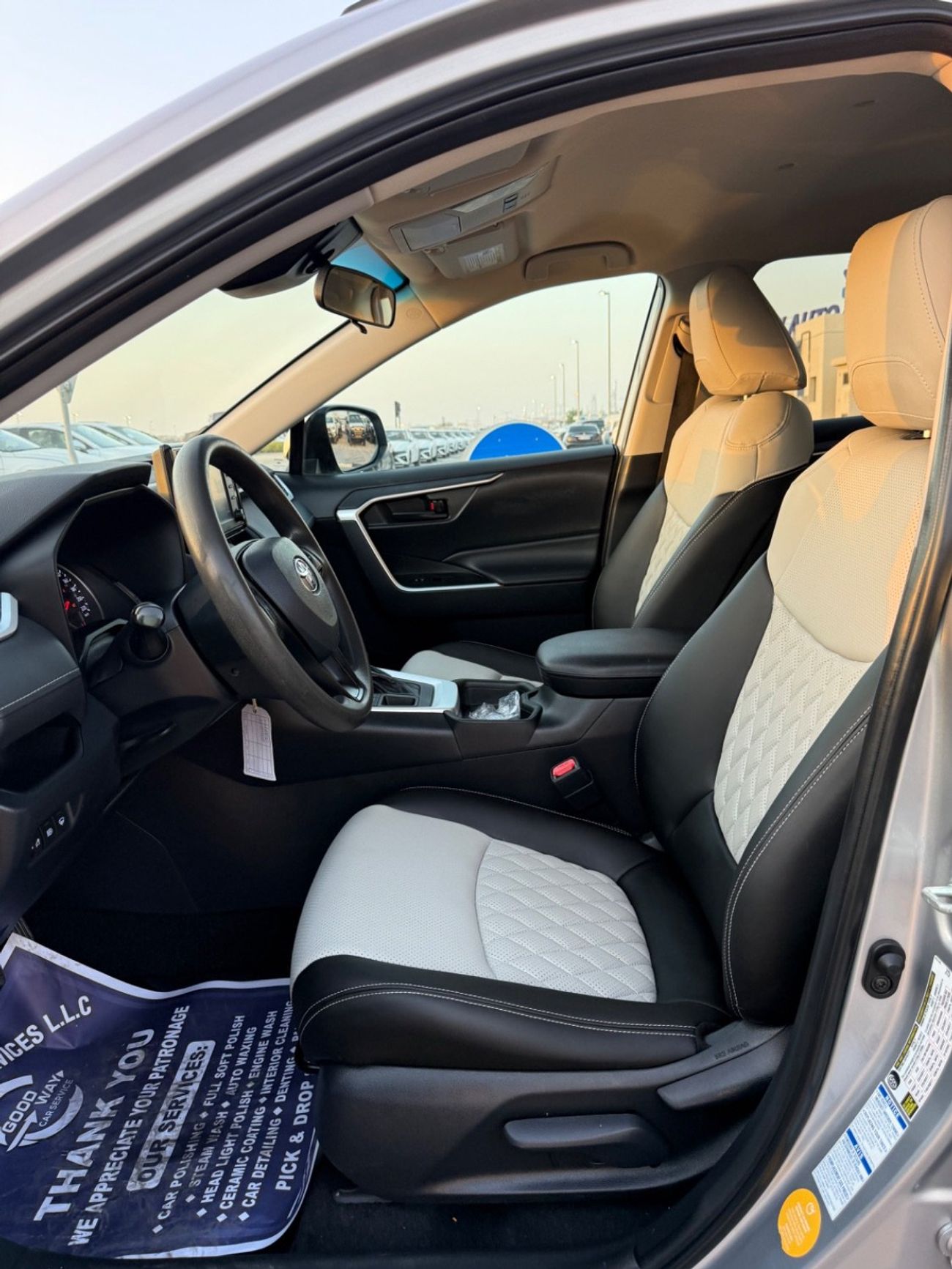 Toyota RAV4 2019 LE KEY START LEATHER SEATS 4WD CANADA SPEC