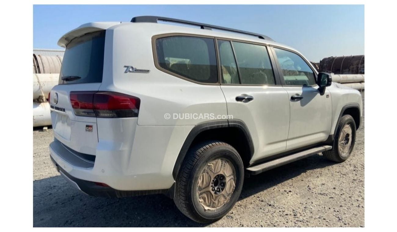 Toyota Land Cruiser GR-S LC300 3.3L GR SPORT DSL 2022