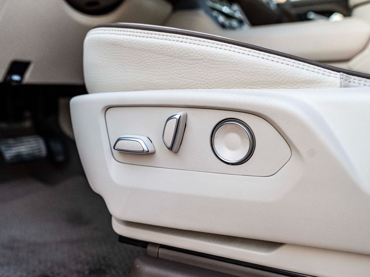 جي أم سي يوكون 6.2 V8 Denali (AWD)