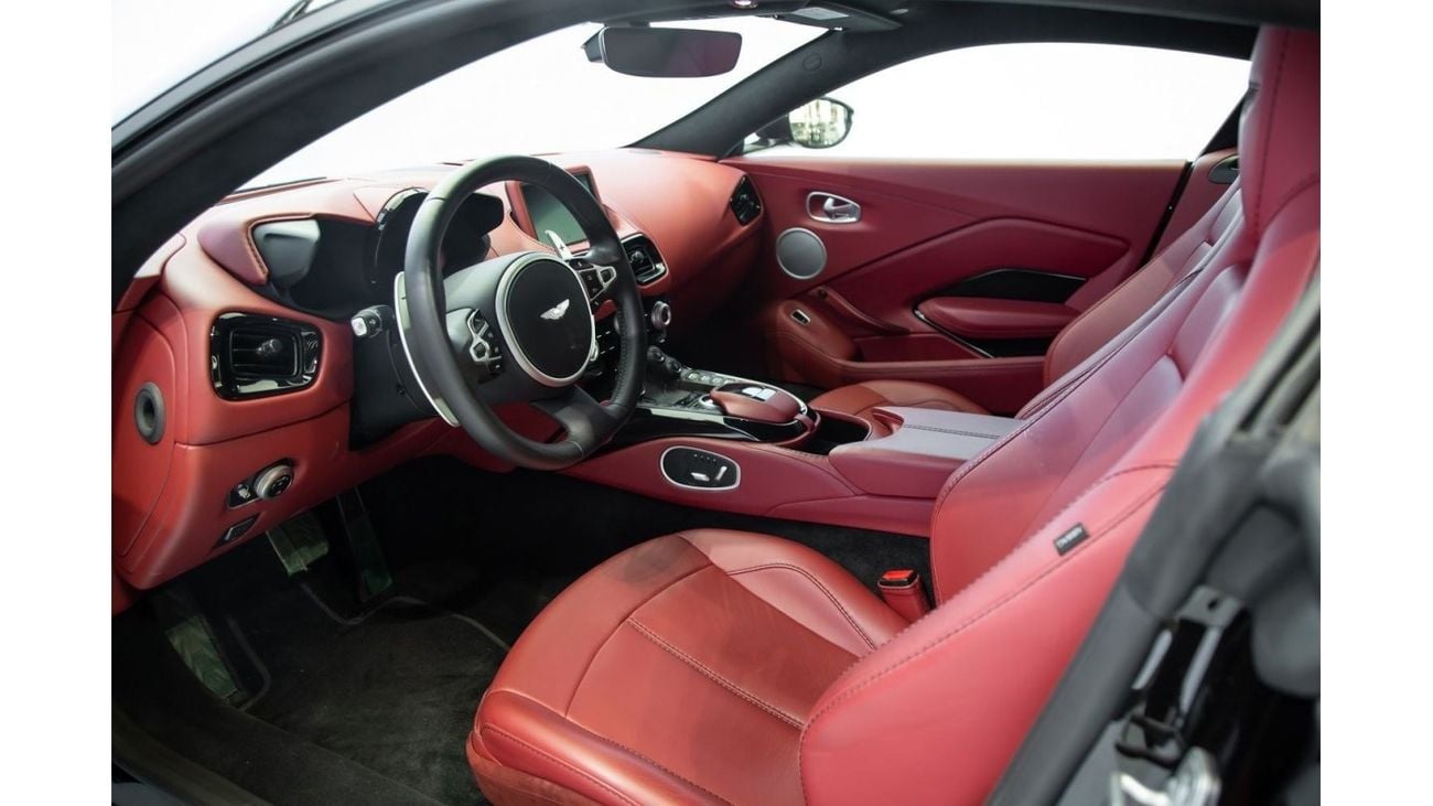 Aston Martin Vantage Aston Martin Vantage V8