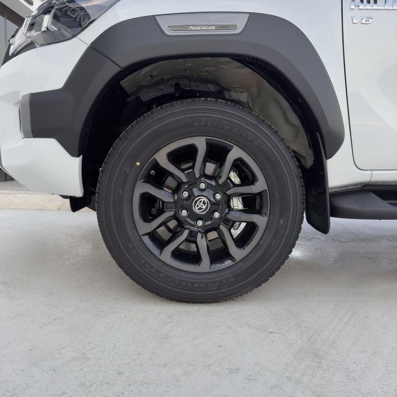 تويوتا هيلوكس HILUX D/C 4WD 4.0 ADVENTURE V A/T EXL