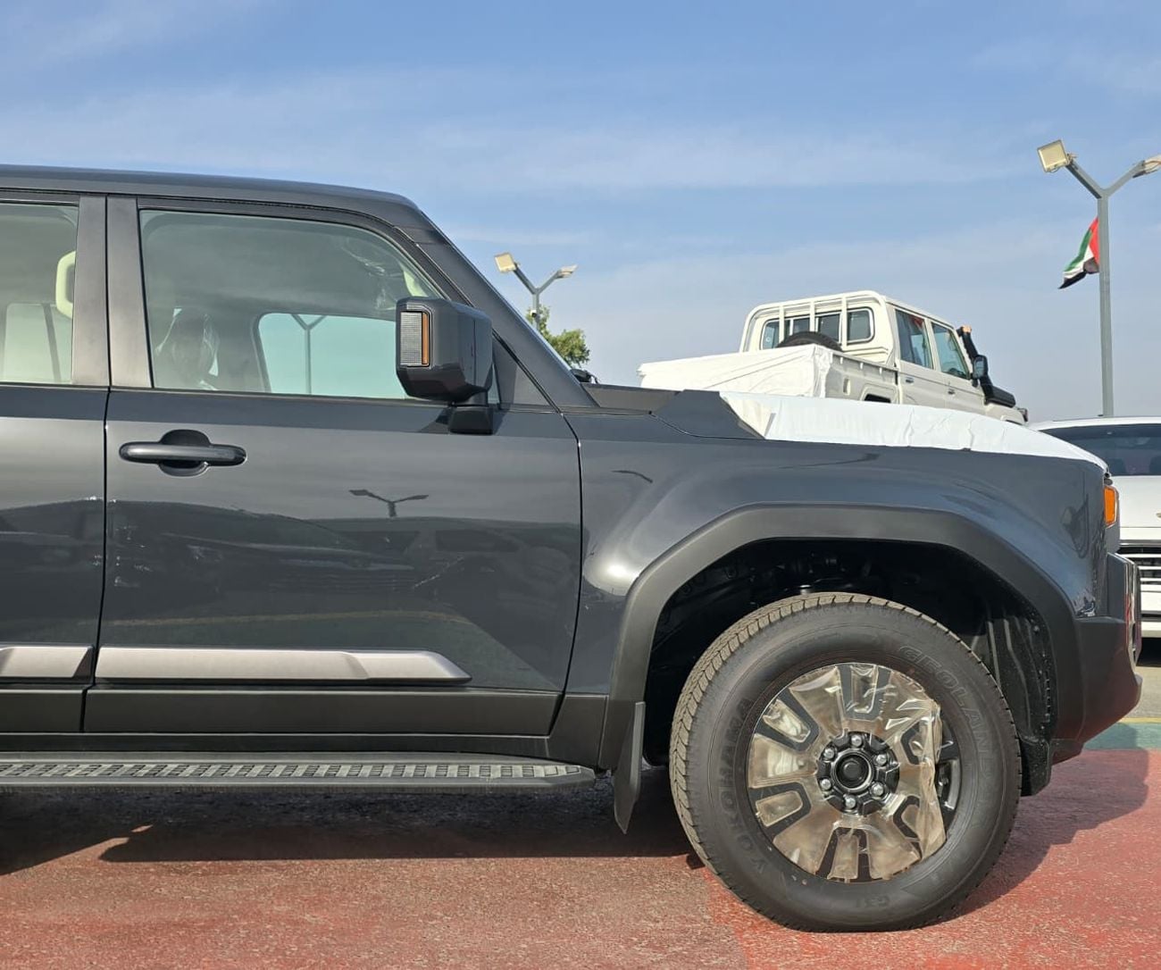 تويوتا برادو Toyota land Cruiser prado  MID 2.4l petrol Turbo A/T SUV 4WD  grey color 2026 model