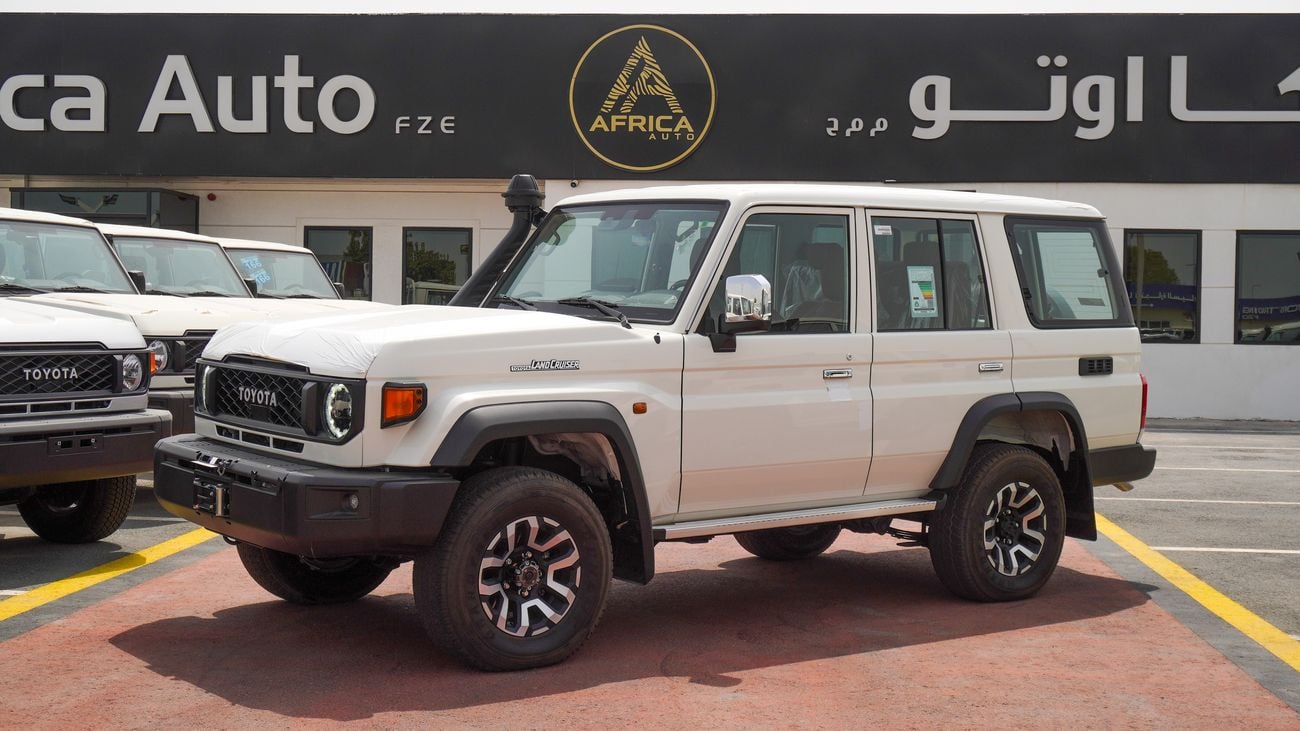 Toyota Land Cruiser 70 LX 4.0L V6 A/T