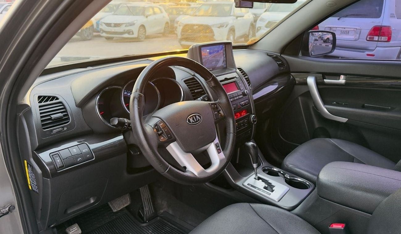 كيا سورينتو PREMIUM CONDITION | 2.0L DIESEL ENGINE | LHD | AT | 2011 | PUSH START ENGINE