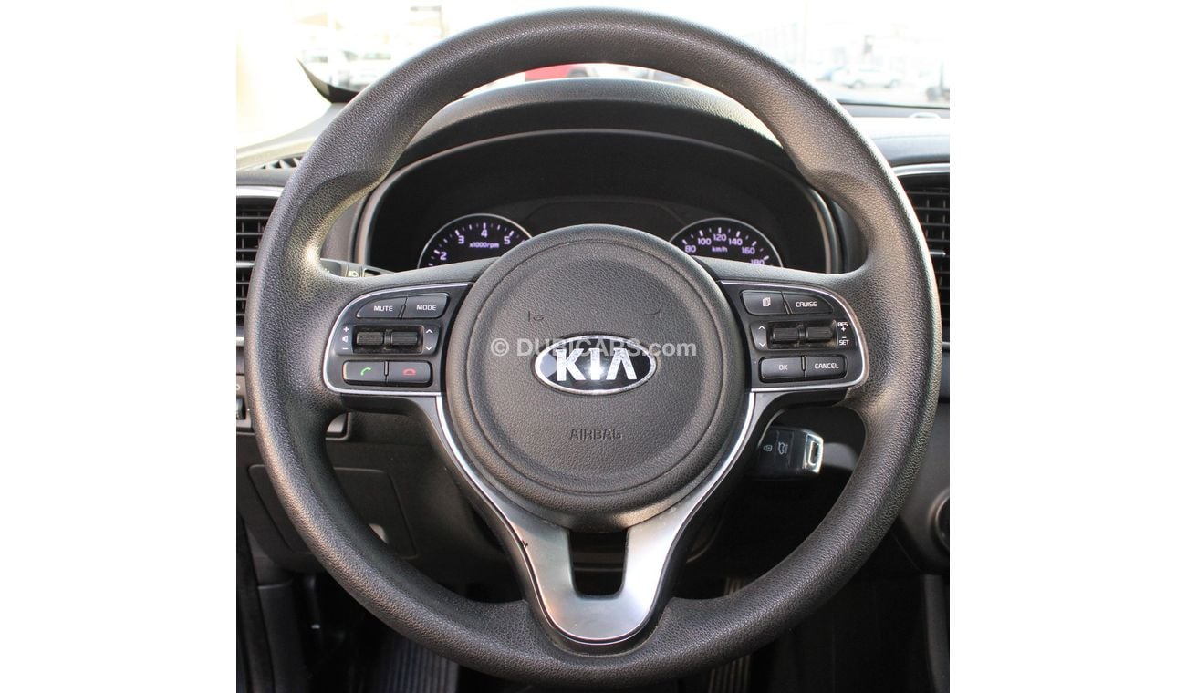 كيا سبورتيج كيا سبورتاج 2018 خليجي 1600 سي سي  بحالة ممتازة بدون حوادث نظيفه جدا من الداخل والخارج