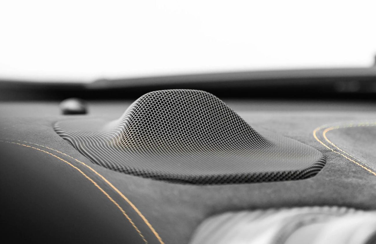 McLaren 675LT 3.8L V8 Twin-Turbocharged Engine