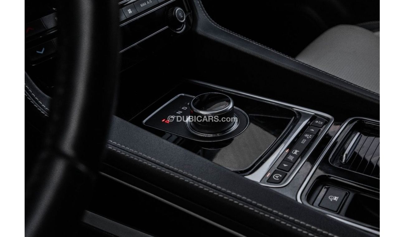 Jaguar F Pace R-Sport 35t AWD R- sport | 2,330 P.M  | 0% Downpayment | Full Agency History!