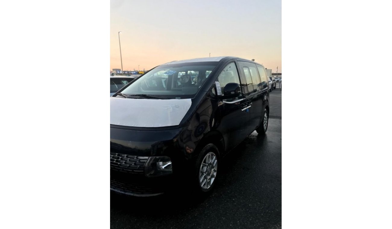 Hyundai Staria H 1 staria , 3.5 L, 11 seats , petrol