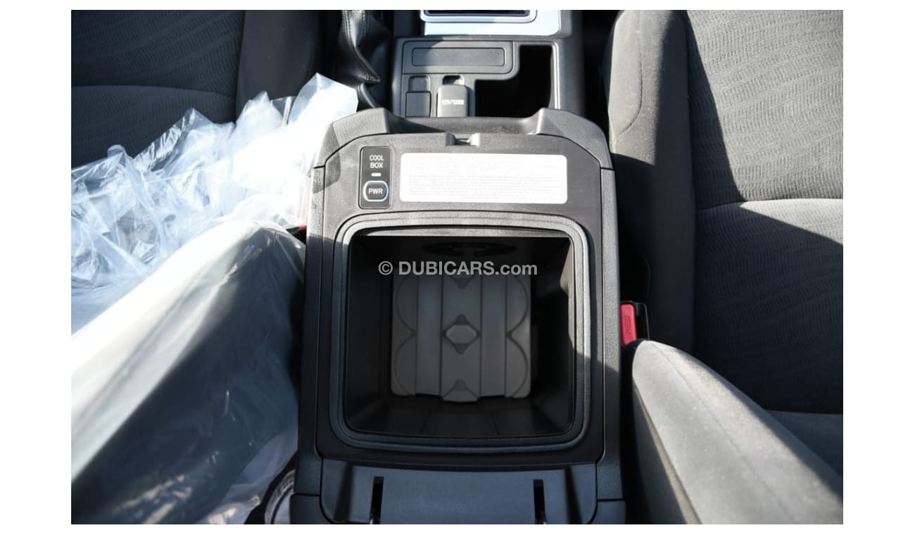 Toyota Prado Toyota Prado 2.7 V4 TX With Sunroof Spare down