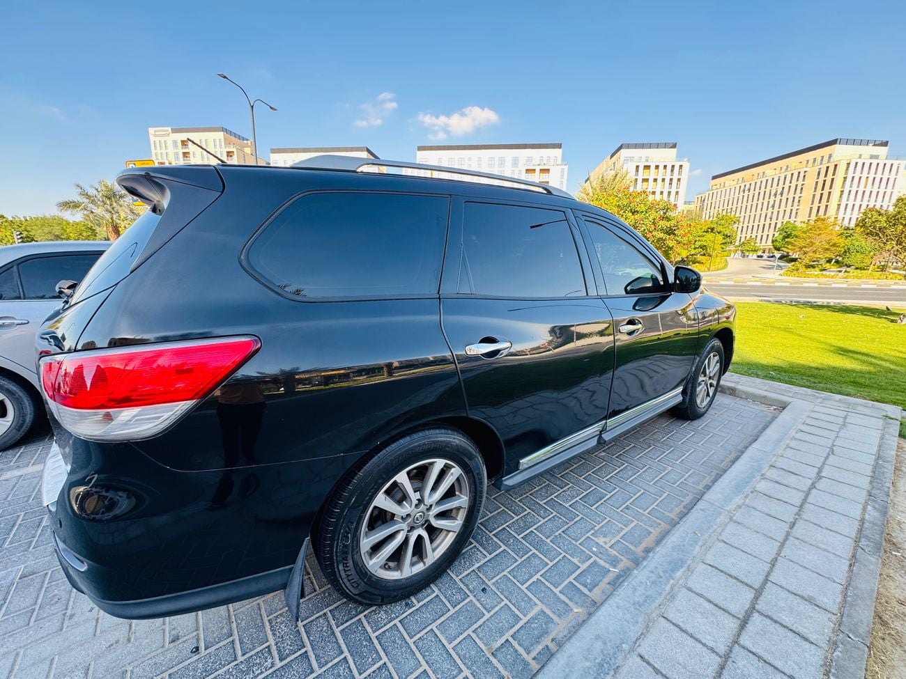 Nissan Pathfinder SL
