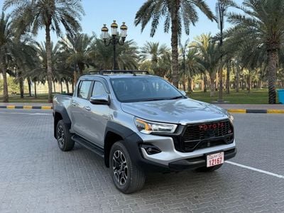 تويوتا هيلوكس ADVENTURE GR Sport