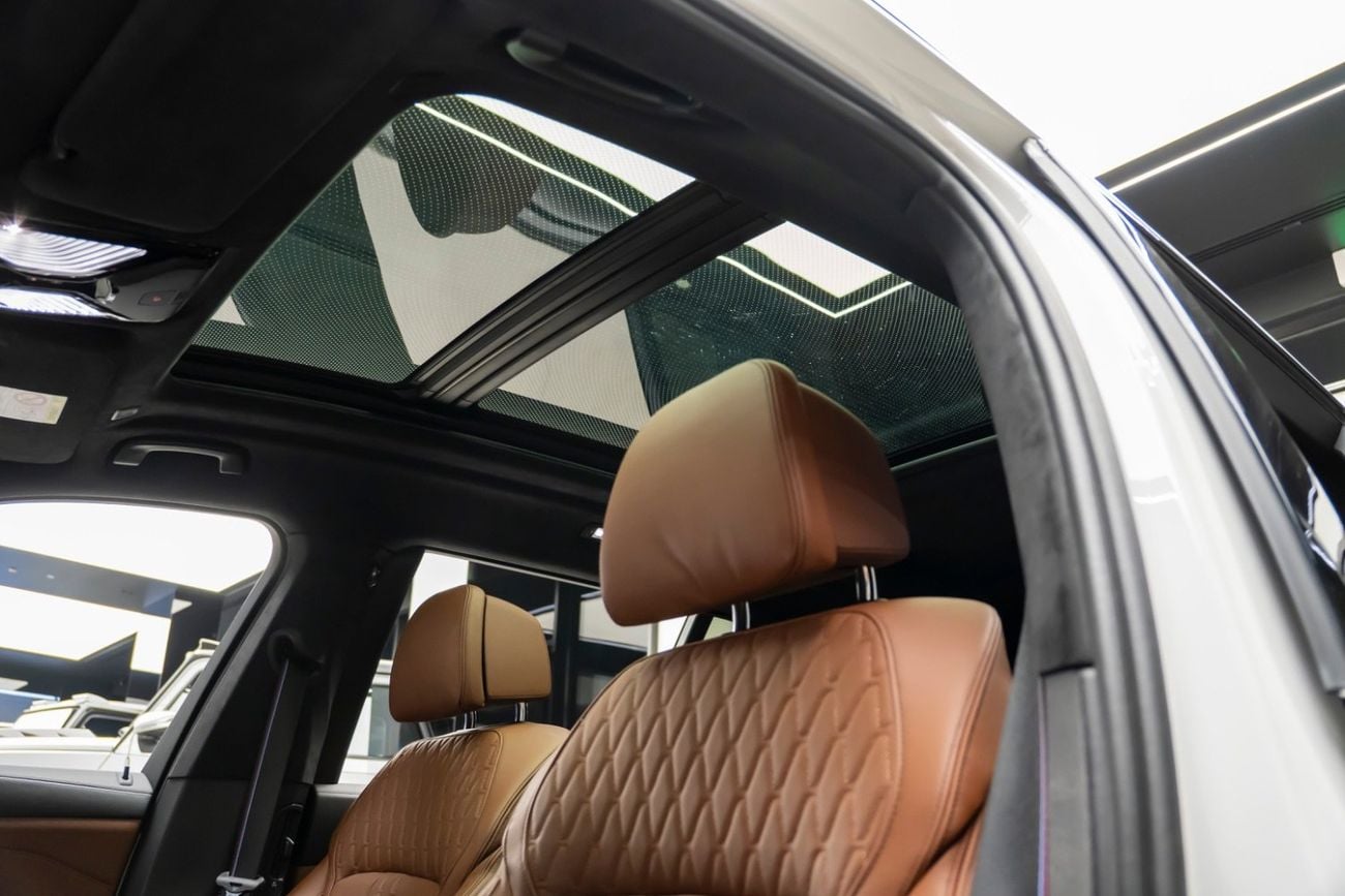بي أم دبليو X7 M60i XDRIVE | 2024 | GCC Specs | Agency Warranty & Service