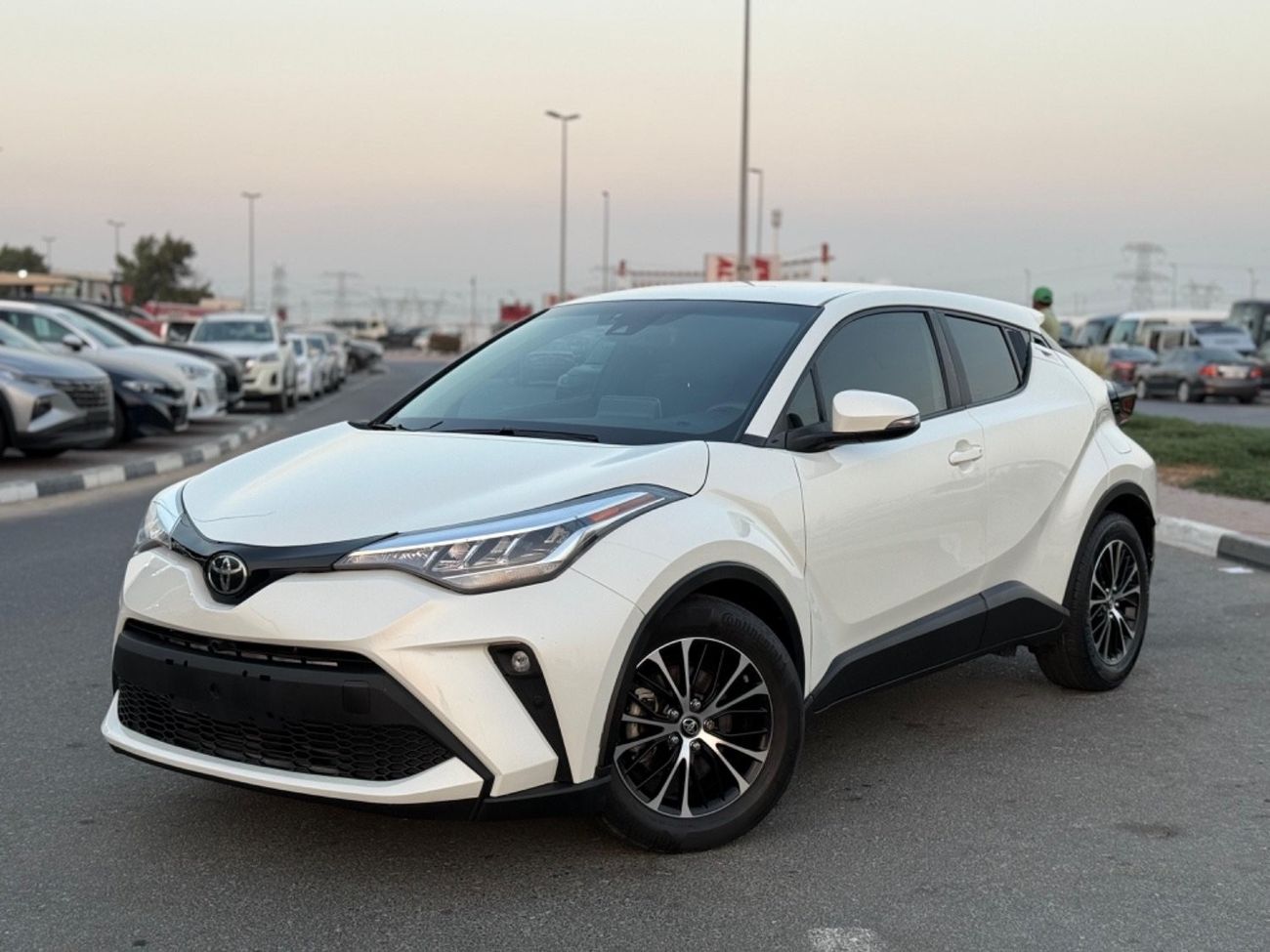 Toyota CHR TOYOTA C-HR XLE