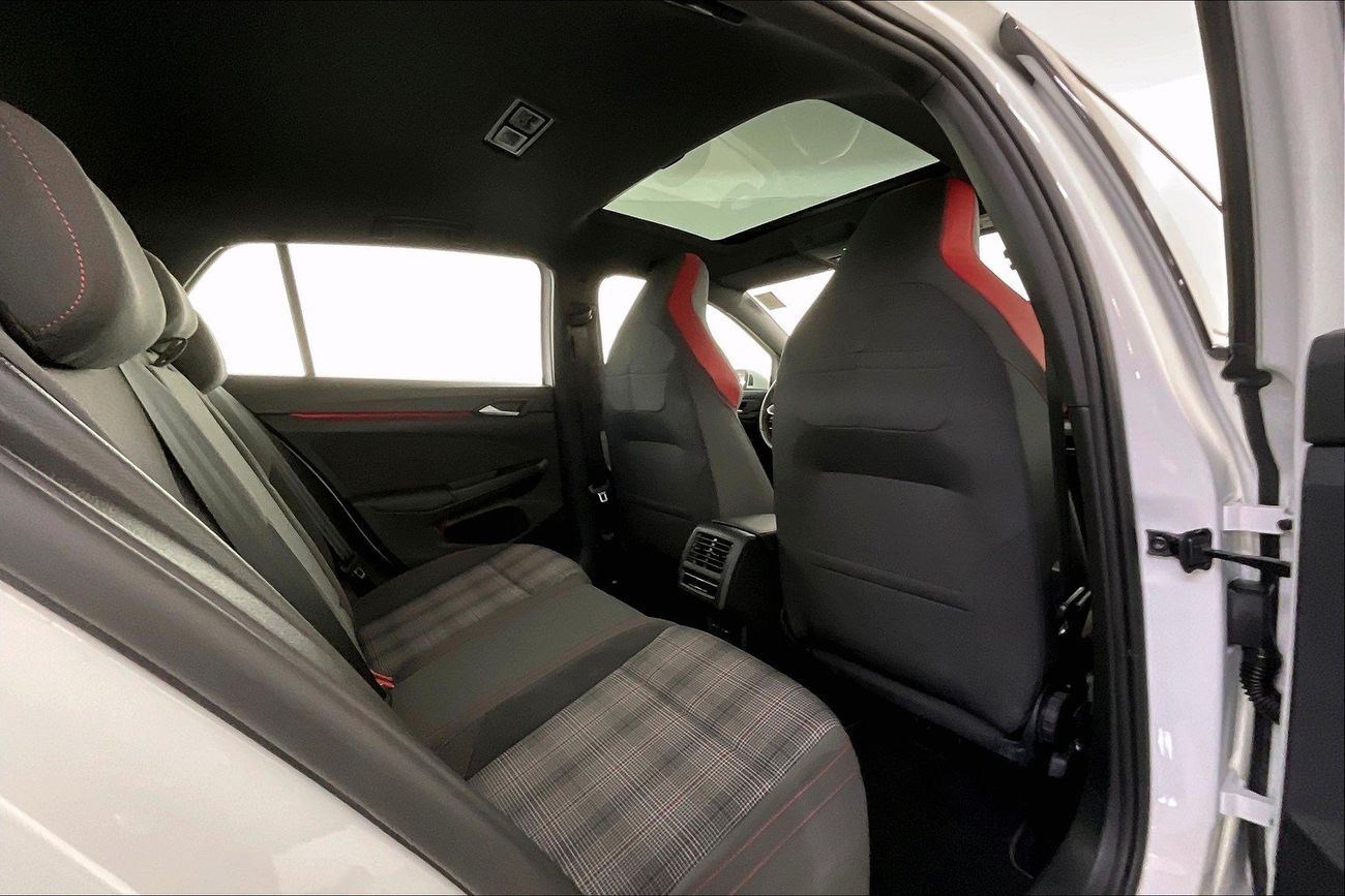 Volkswagen Golf GTI - Cloth | Carnival Sale • UP TO AED 20,000 OFF | Guaranteed Warranty | 0 Down Payment