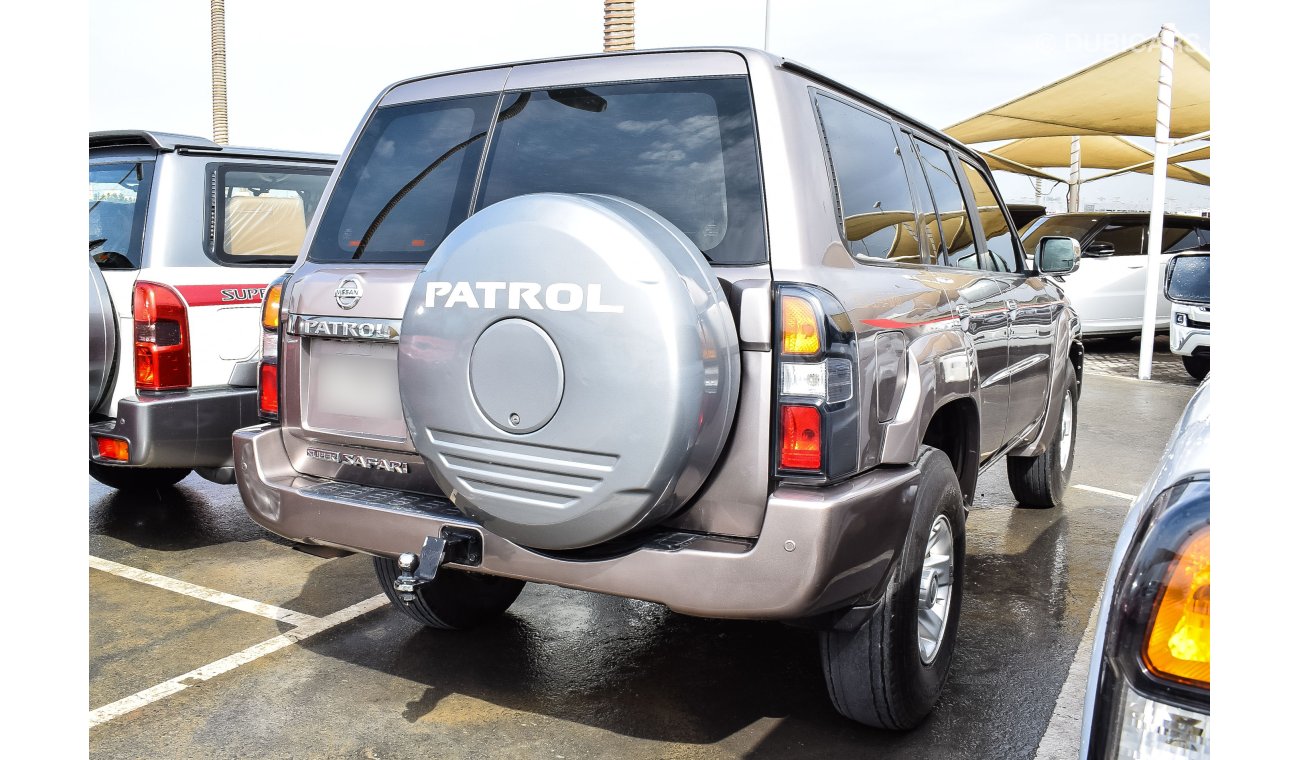 Nissan Patrol Super Safari