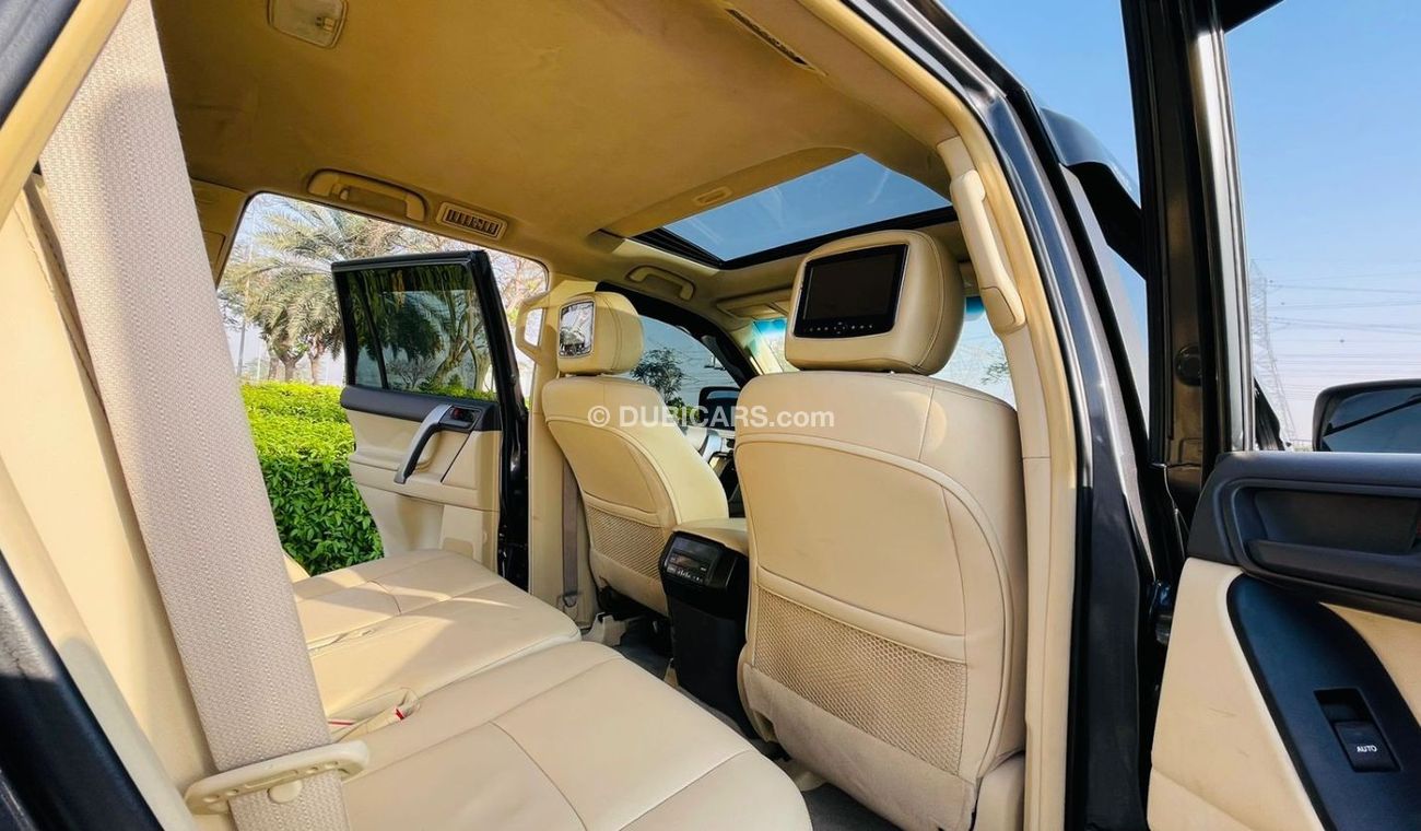 Toyota Prado TX-L | FACELIFTED TO 2023 | SUNROOF | FULL OPTION | 4WD | V6 | LEFT-HAND DRIVE |