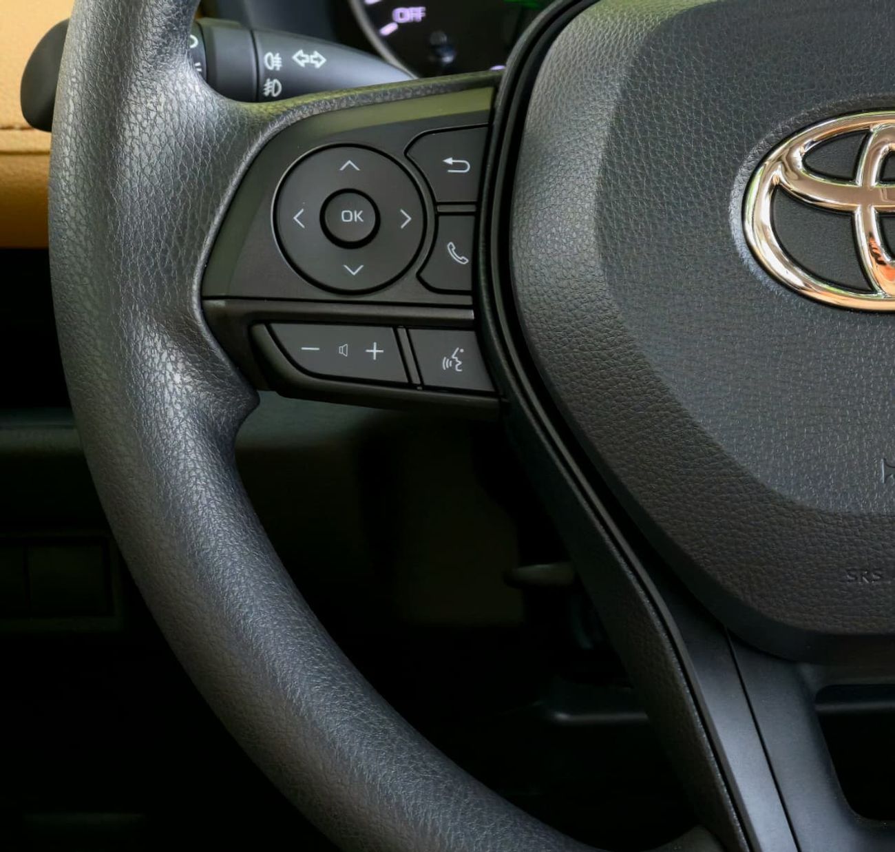 تويوتا راف ٤ TOYOTA RAV4 2.5 HYBRID - XLE - G - MID OPTIONS - 2025 MODEL - WHITE INSIDE BEIGE - OMANI
