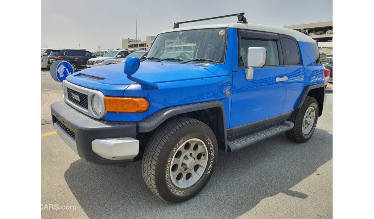 Toyota FJ Cruiser Petrol 4.0-L right hand drive export only