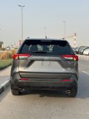 Toyota RAV4 XLE 4WD push start,leather seats 2021