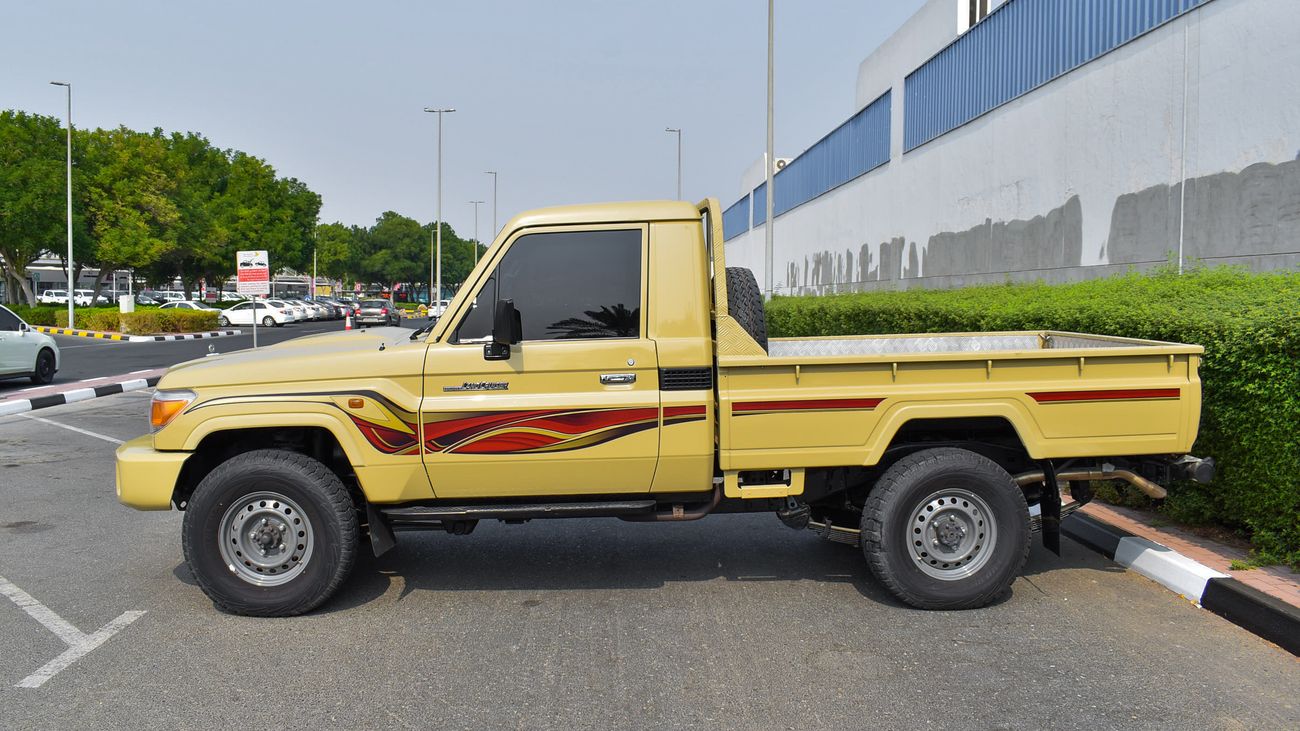 Toyota Land Cruiser Pick Up