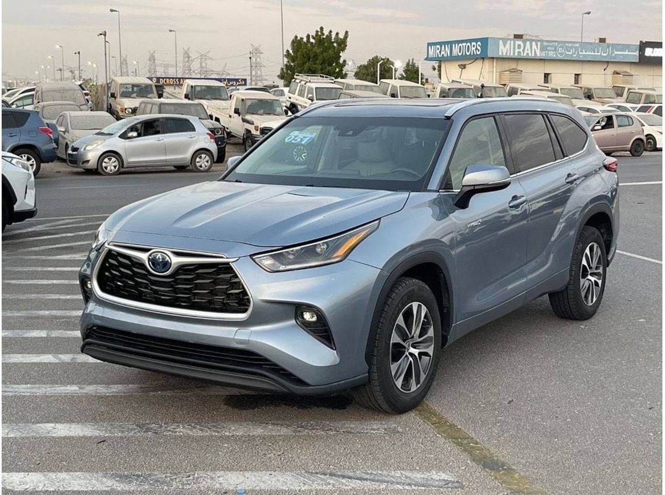 Toyota Highlander VXR 2.5L 2021 TOYOTA HIGHLANDER XLE HYBRID FULL OPTION IMPORTED FROM USA