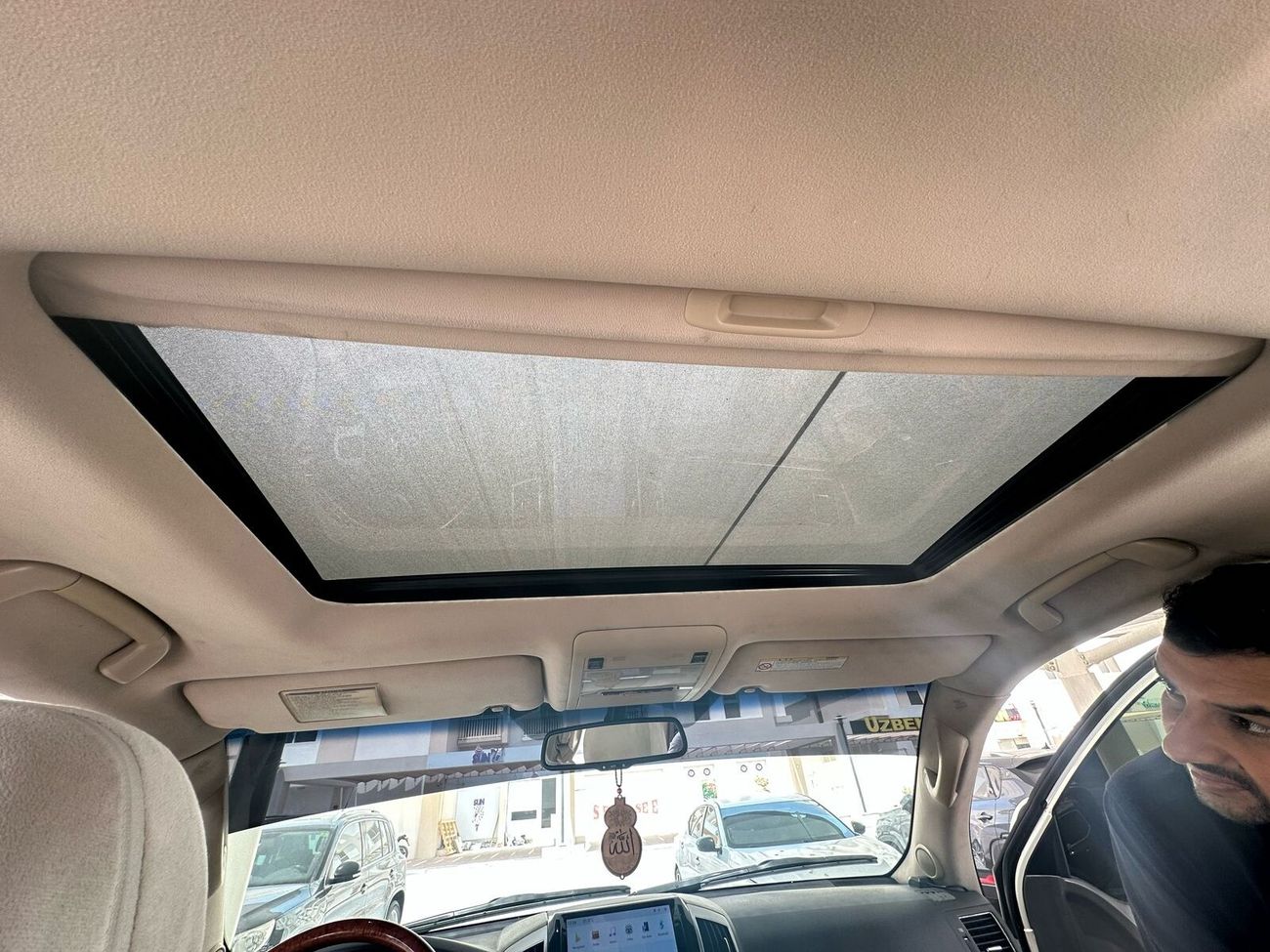 Toyota Land Cruiser VXR 5.7L AWD