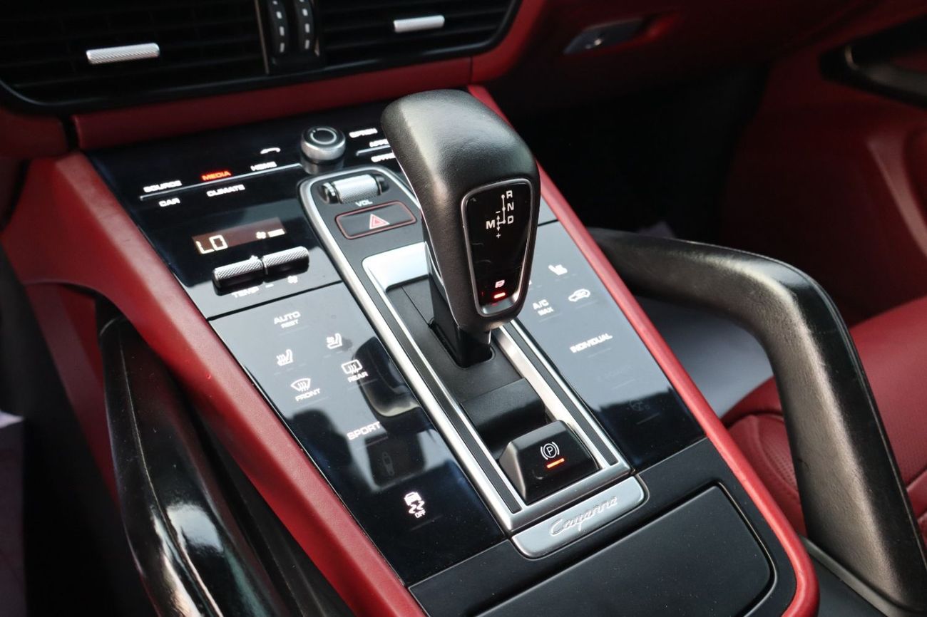Porsche Cayenne STANDARD