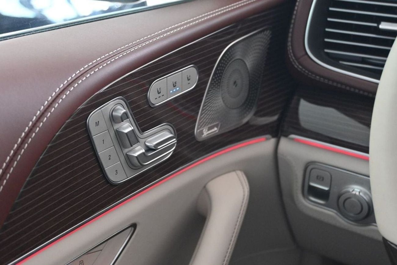 Mercedes Maybach GLS600 Maybach Mercedes-Maybach GLS 600 SUV, V8 Biturbo with Mild Hybrid Drive, Model 2023, Color Black