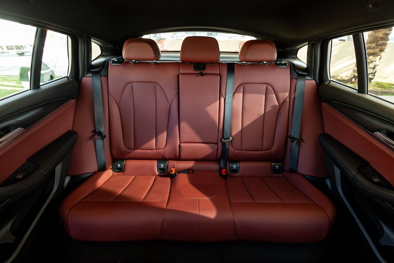 بي أم دبليو X4 xDrive 30i M Sport 2.0L