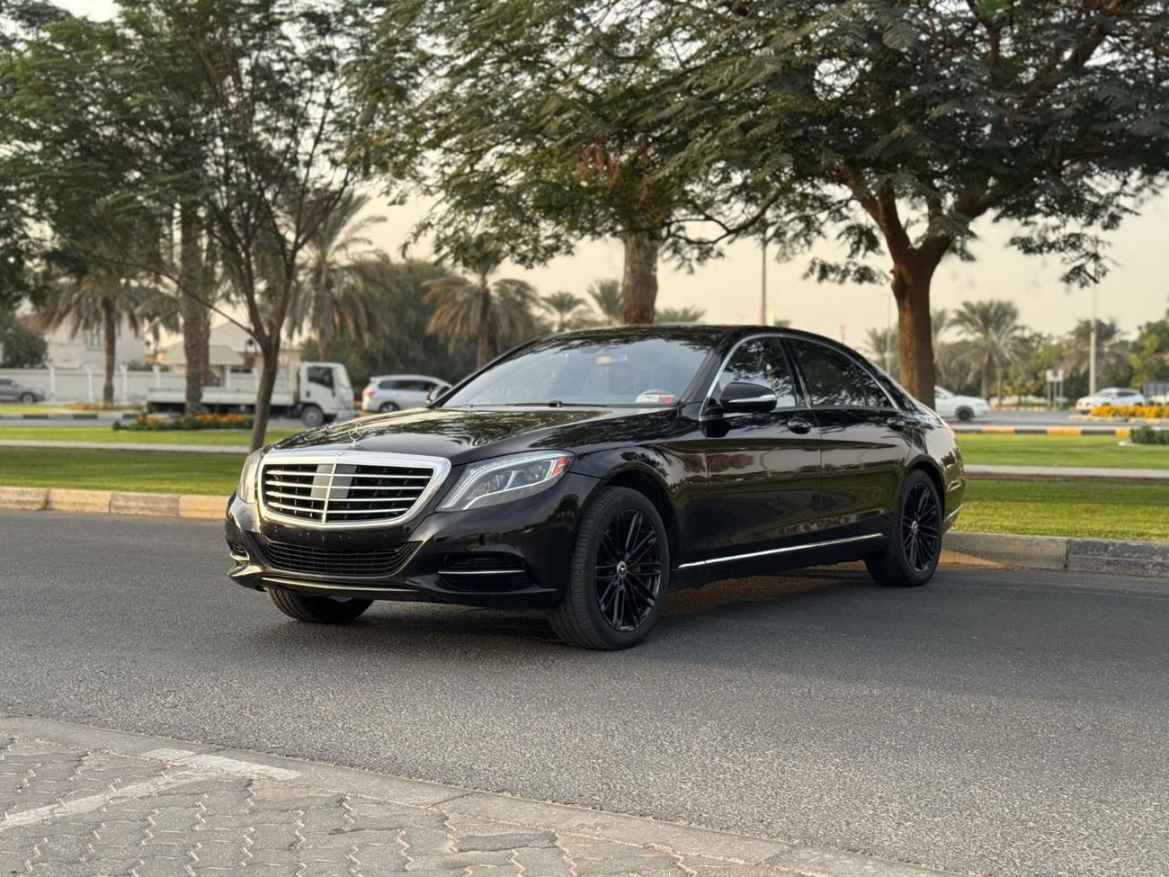 مرسيدس بنز S 550 MERCEDES S550 MODEL 2017 USA SPACE FULL OPTION