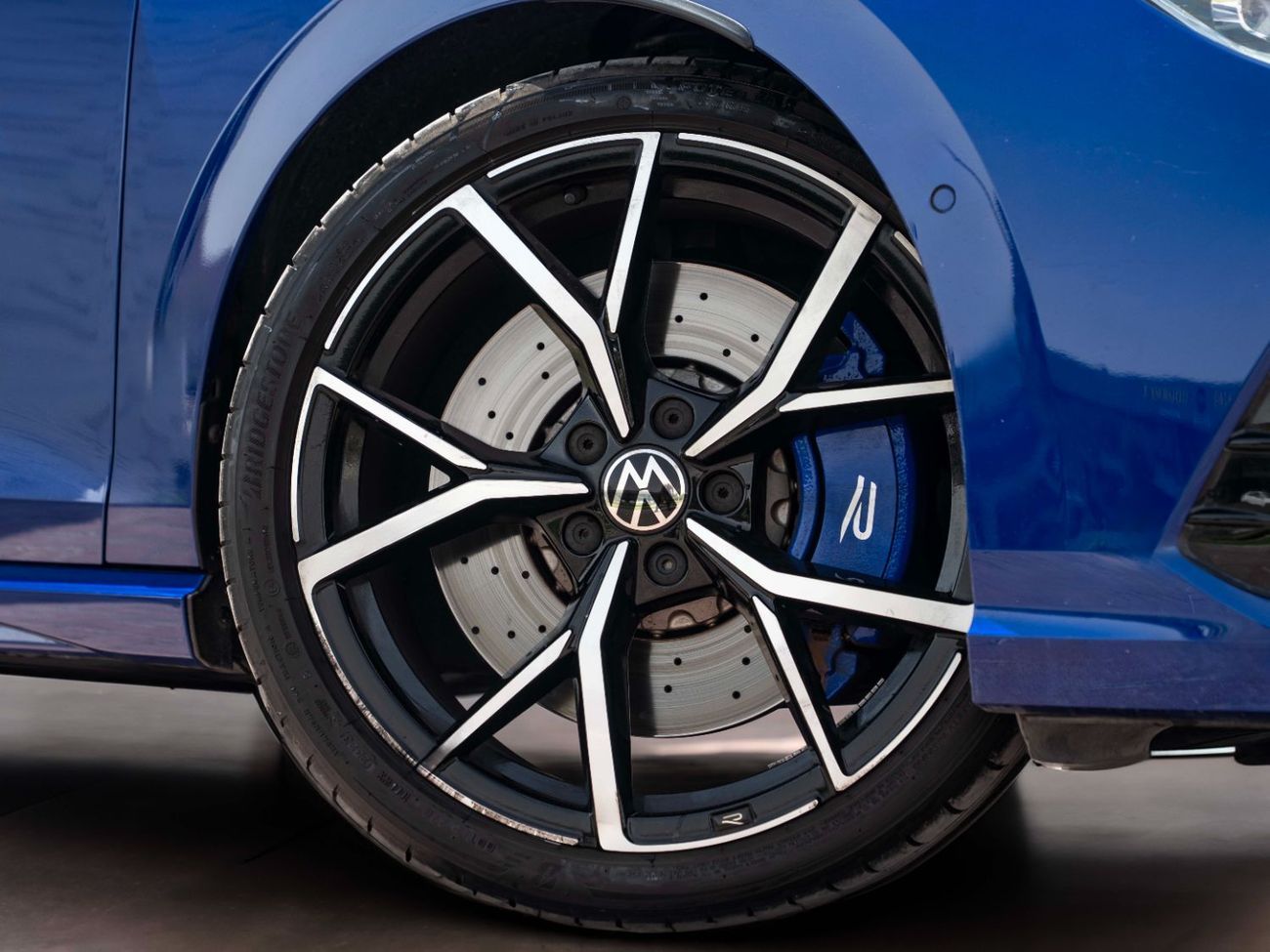 Volkswagen Golf R Base 2.0T FULL OPTION  2.0T