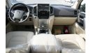 Toyota Land Cruiser - VXE - GRAND TOURING SPORT - 5.7L (WHITE INSIDE BEIGE WITH LEATHER)