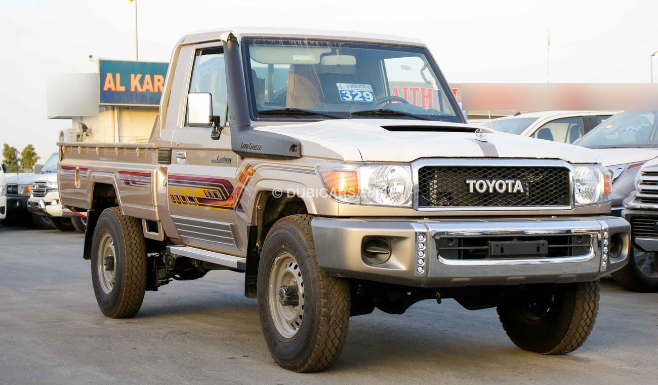 تويوتا لاند كروزر بيك آب Toyota Land Cruiser Pickup  LX V8 4.5L