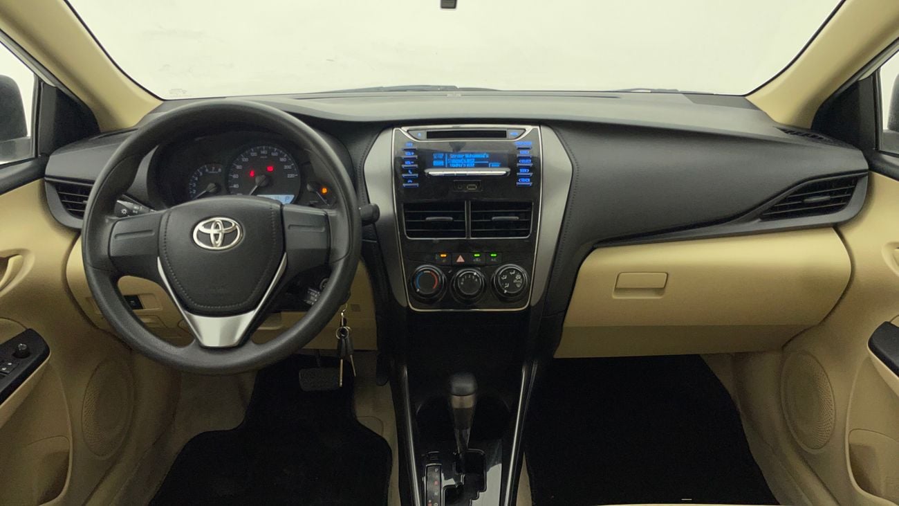 تويوتا يارس SE 1.5 | بدون دفعة مقدمة | اختبار القيادة في المنزل