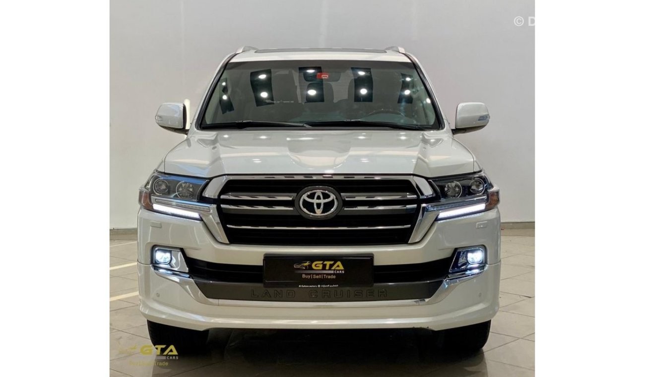 تويوتا لاند كروزر 2020 Toyota Land Cruiser V6 GXR Grand Touring, Toyota Warranty + Service Contract, Low KMs, GCC