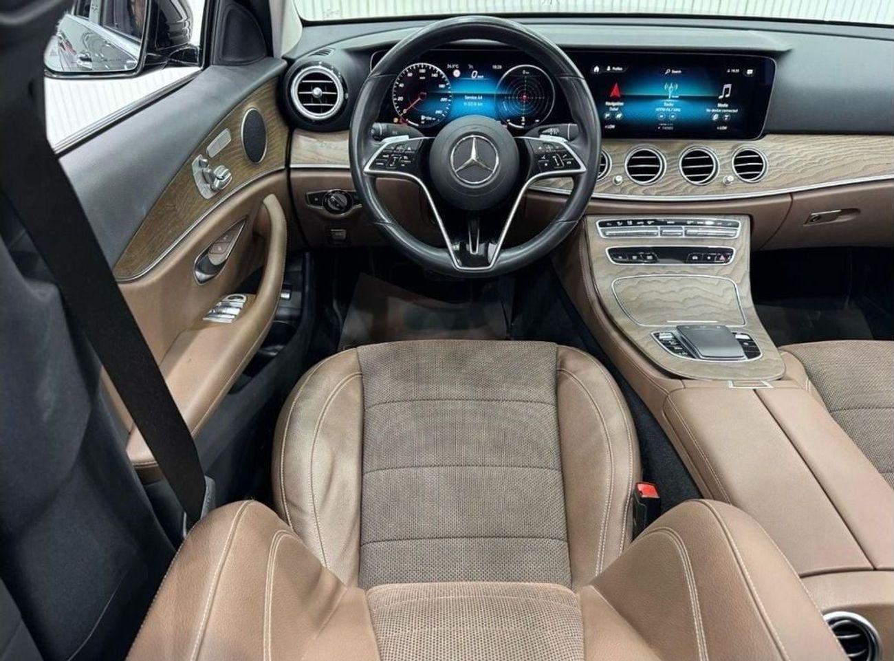 مرسيدس بنز E200 2022 Mercedes-Benz E200, Agency Warranty Till 05/27, Full Service History, GCC