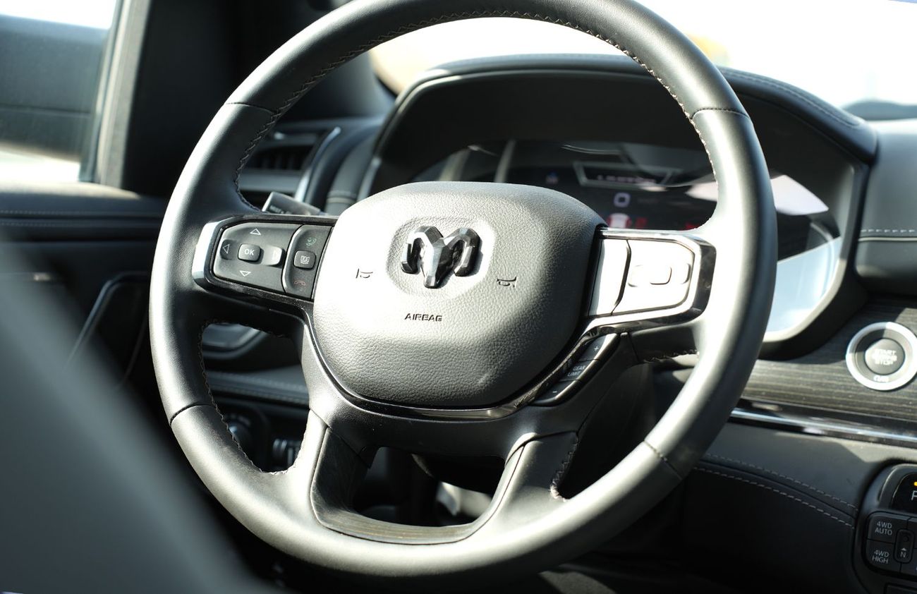 RAM 1500 Limited 5.7L (5 Seater) Black Edition American Specification