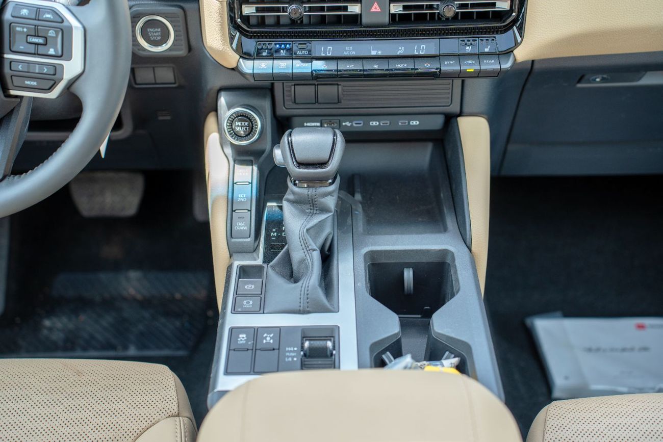 تويوتا برادو Toyota Prado 2024 2.4L Petrol 7 Seats