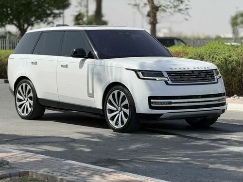 Land Rover Range Rover Autobiography P530 4.4L GCC SPEC NEAT AND CLEAN UNDER WARRANTY AND SERVICE