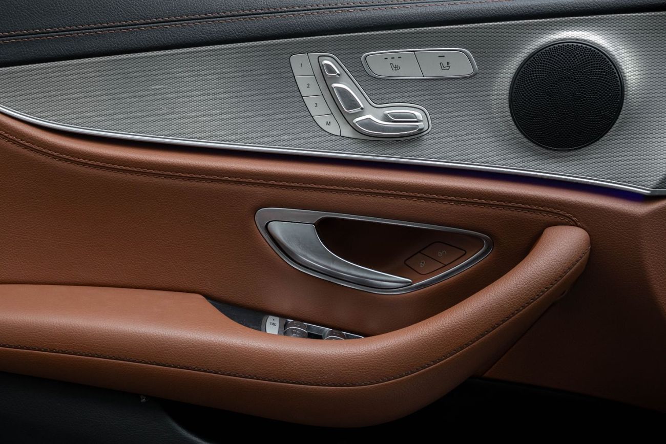 مرسيدس بنز E300 2,937 P.M  | 0% Downpayment | E300 AMG | Warranty | Low Kms!