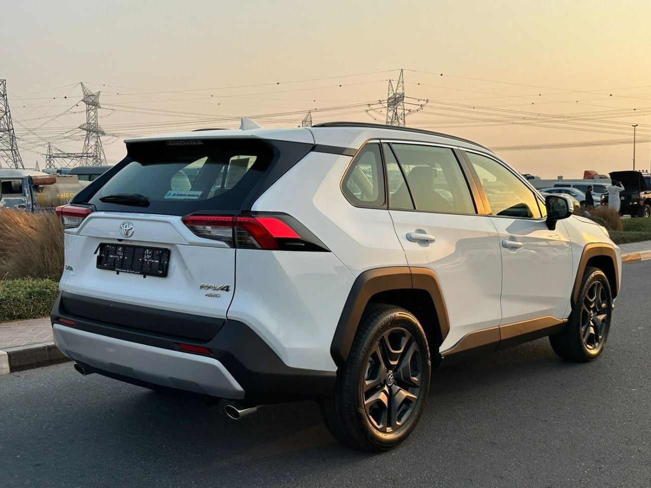 تويوتا راف ٤ 2.5L Adventure, Leather Seat, Panoramic Roof, wireless Charger, Electric Back Door, Model 2025