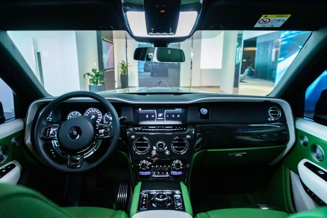 Rolls Royce Cullinan BLACK BADGE
