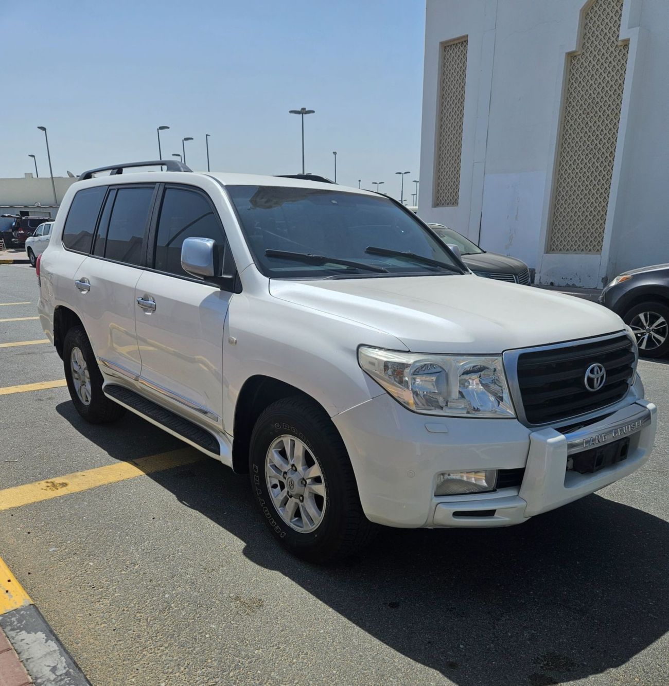 Toyota Land Cruiser model 2009 v6